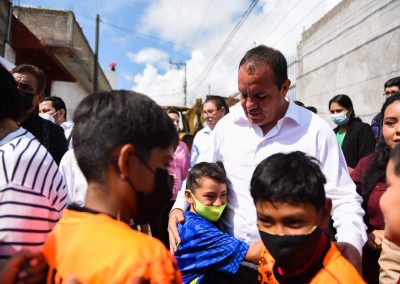 Cuauhtémoc Blanco cercano a la gente 02