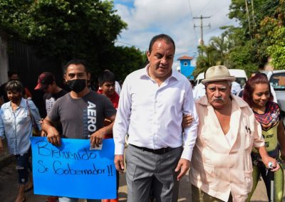 Cuauhtémoc Blanco cercano a la gente 05